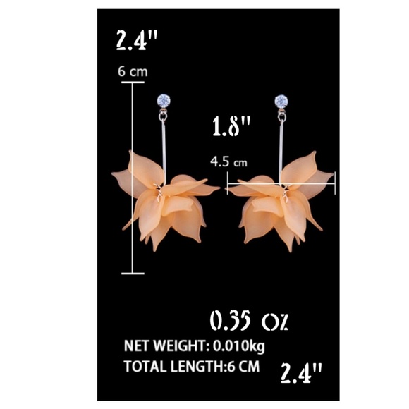 🐾PRICE DROP🐾Pink Flower Petals Drop earrings - Picture 4 of 4